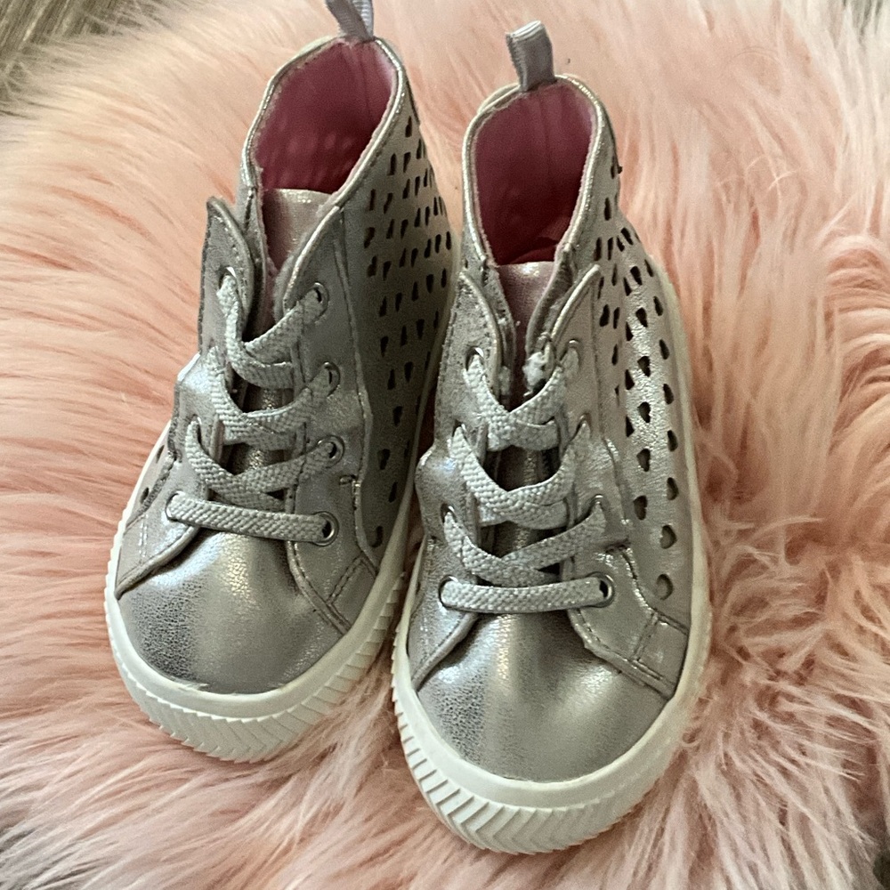 Wonder Nation Silver Kids Sneakers